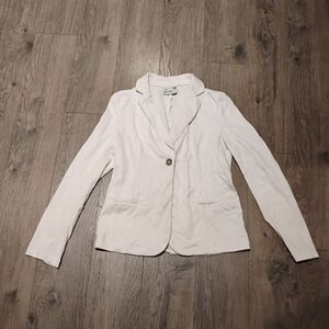 Elegant White Blazer